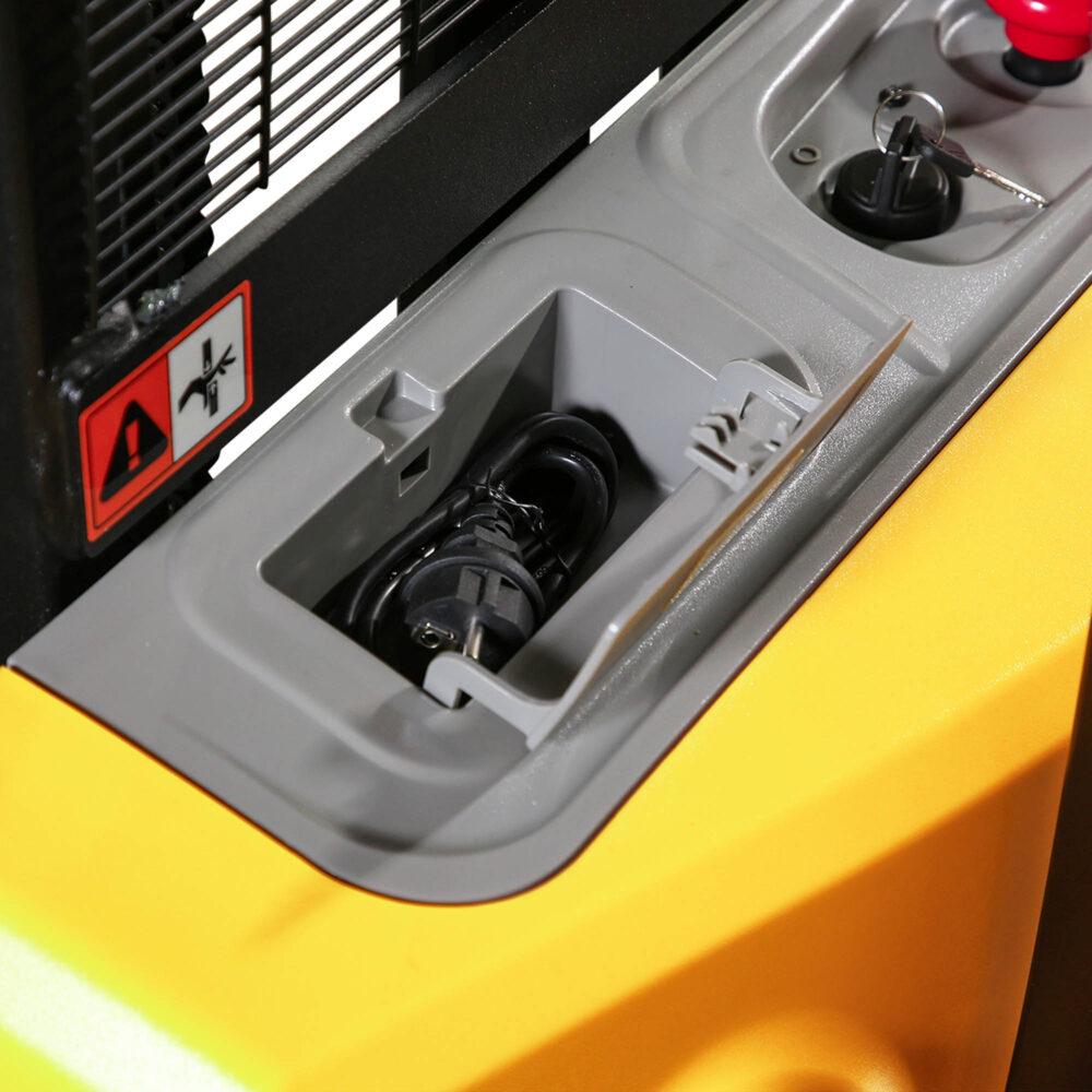 deichselstapler_oswald_ds1530-08h.jpg